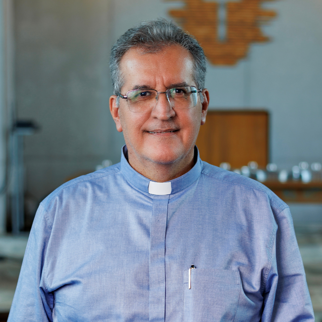 Rev. Ronaldo Crispim Rev. Ronaldo Crispim