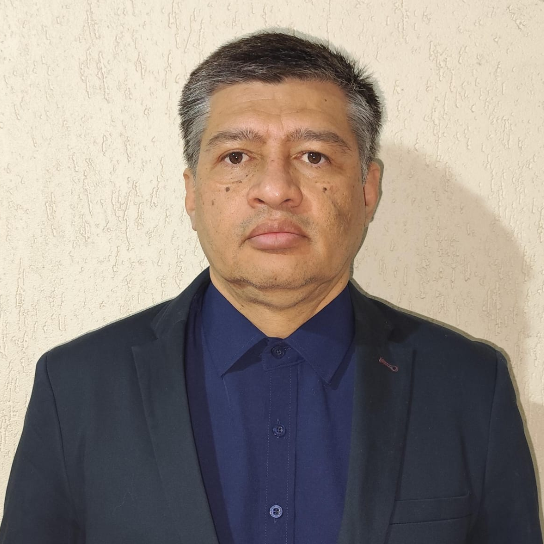Ueber Carlos Ueber Carlos